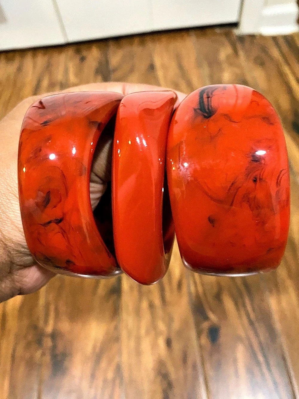 Unique 3pcs Red Exaggerated Personality Acrylic Smudge Bracelet Set